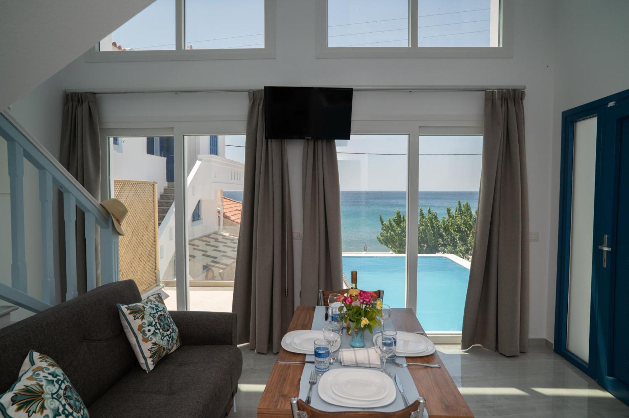 Kontemare Seascape Villa *